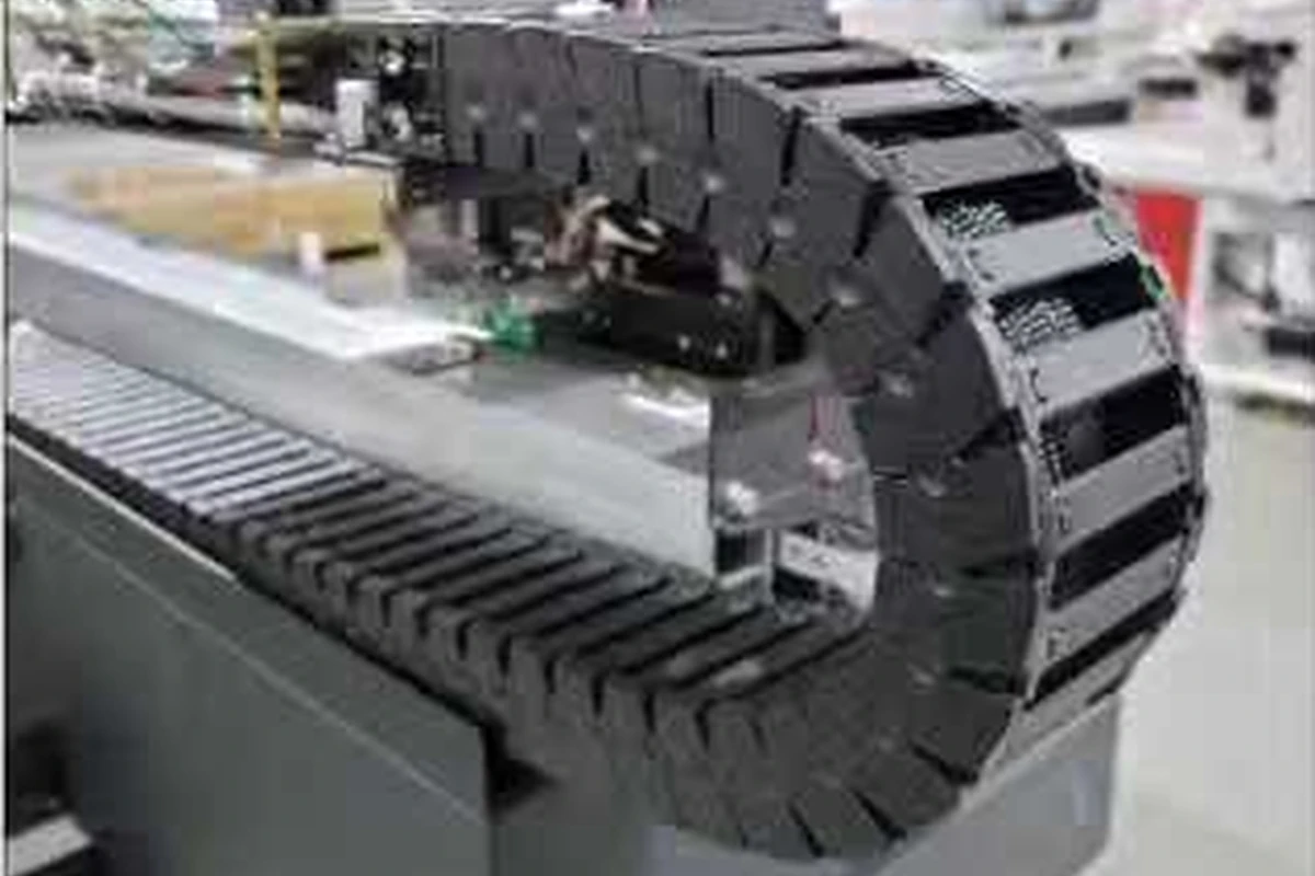 High-speed silent cable chain on the Galaxy F13